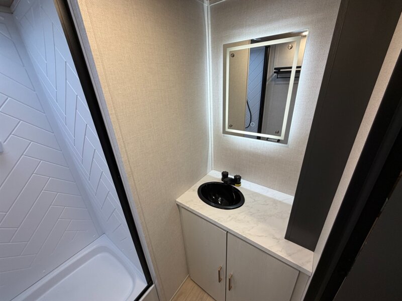 2026 Forest River Vibe 3400BH - Photo 25 - Goshen, IN 46526