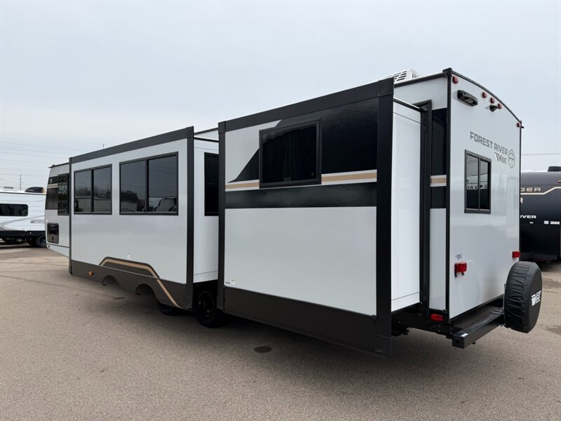 2026 Forest River Vibe 3400BH - Photo 4 - Goshen, IN 46526