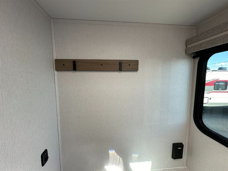 2026 Coachmen Freedom Express Ultra Lite 22MLS - Photo 32 - Goshen, IN 46526