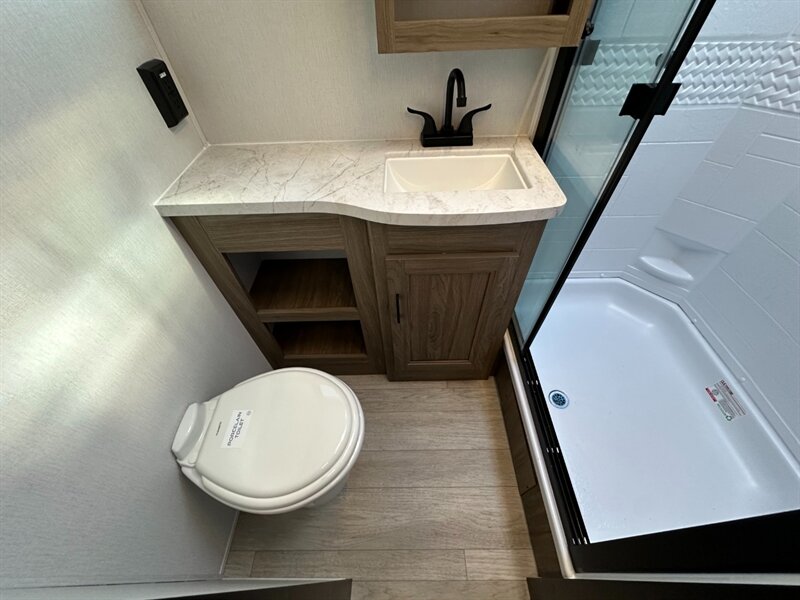 2026 Coachmen Freedom Express Ultra Lite 22MLS - Photo 28 - Goshen, IN 46526