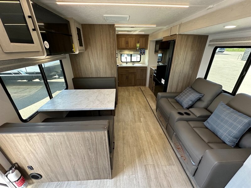 2026 Coachmen Freedom Express Ultra Lite 22MLS - Photo 13 - Goshen, IN 46526