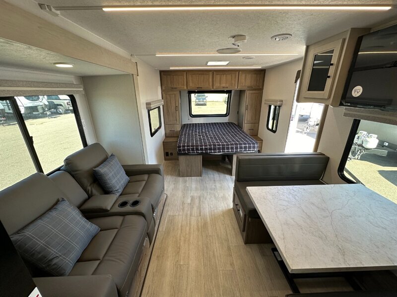 2026 Coachmen Freedom Express Ultra Lite 22MLS - Photo 14 - Goshen, IN 46526