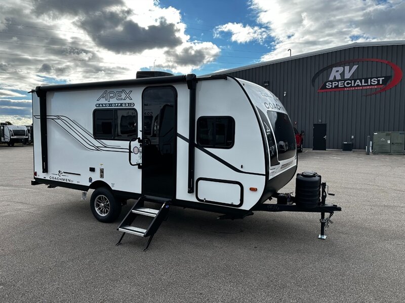 2026 Coachmen Apex Nano 185BH - Photo 4 - Goshen, IN 46526