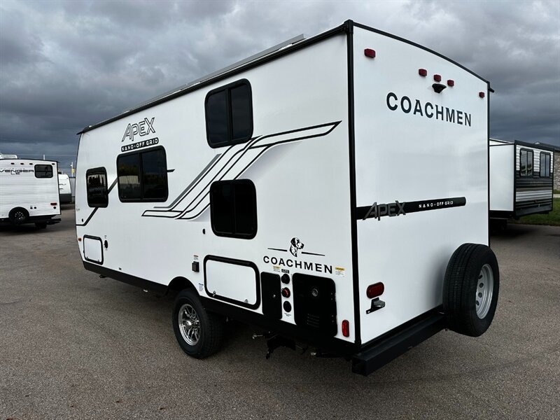 2026 Coachmen Apex Nano 185BH - Photo 6 - Goshen, IN 46526