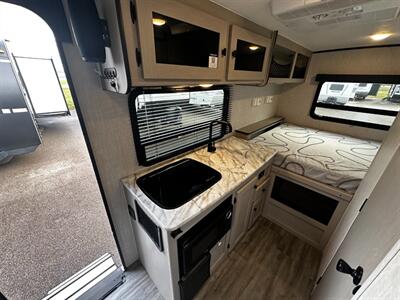 2024 Coachmen Remote 16R   - Photo 9 - Goshen, IN 46526