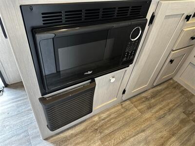 2024 Coachmen Remote 16R   - Photo 16 - Goshen, IN 46526