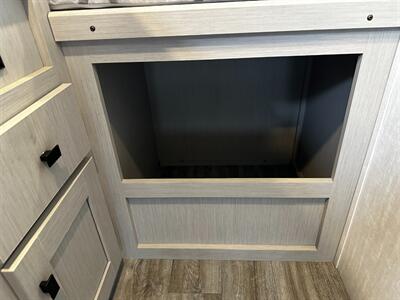 2024 Coachmen Remote 16R   - Photo 11 - Goshen, IN 46526