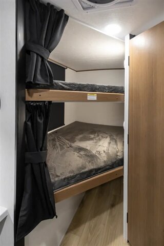 2026 Coachmen Apex Nano 183BH - Photo 9 - Goshen, IN 46526