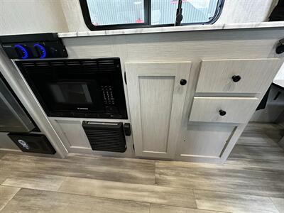 2026 Coachmen Apex Nano 186BH   - Photo 18 - Goshen, IN 46526