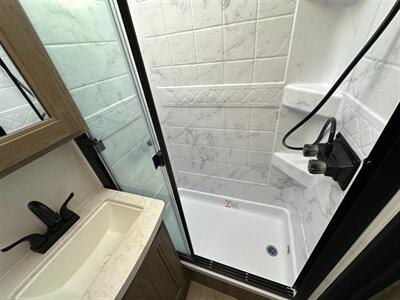 2026 Coachmen Freedom Express Ultra Lite 292BHDS - Photo 37 - Goshen, IN 46526