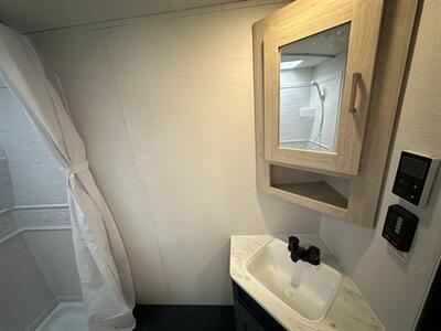 2025 Prime Time Avenger 25MKB   - Photo 18 - Goshen, IN 46526