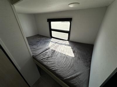 2025 Prime Time Avenger 17BHS   - Photo 25 - Goshen, IN 46526