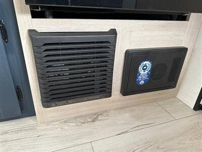 2025 Prime Time Avenger 17BHS   - Photo 20 - Goshen, IN 46526