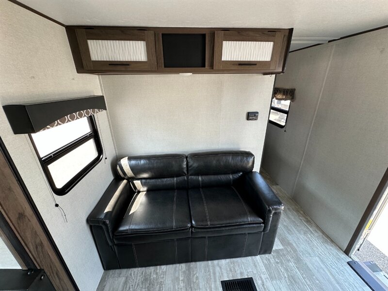 2021 Prime Time Avenger 21RBS - Photo 12 - Goshen, IN 46526