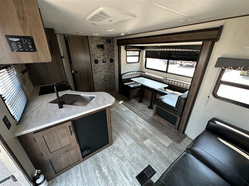 2021 Prime Time Avenger 21RBS - Photo 7 - Goshen, IN 46526