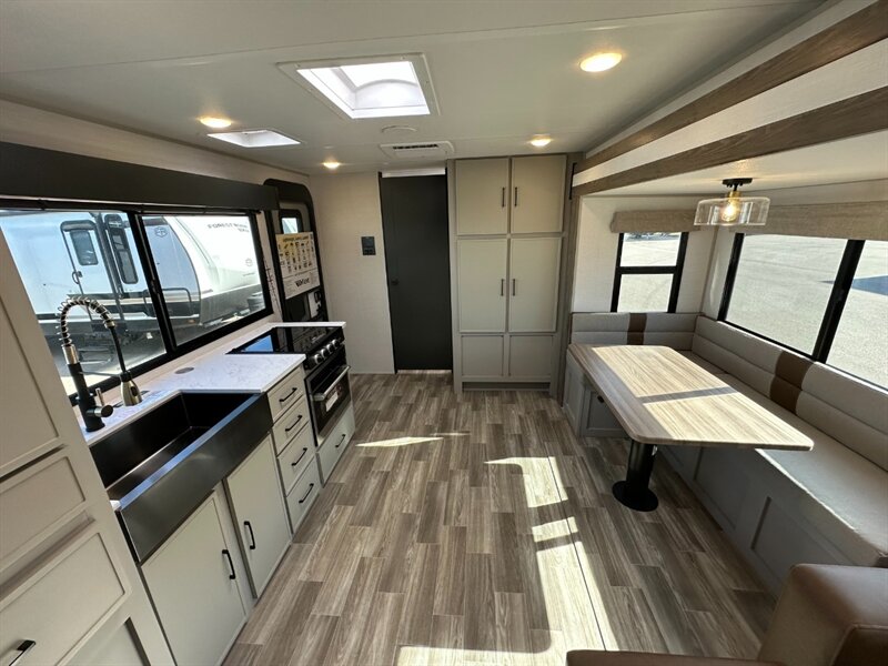 2025 Forest River Vibe 2600RB - Photo 13 - Goshen, IN 46526