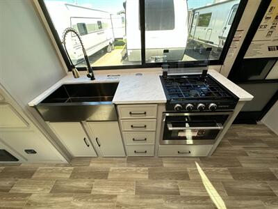 2025 Forest River Vibe 2600RB - Photo 14 - Goshen, IN 46526