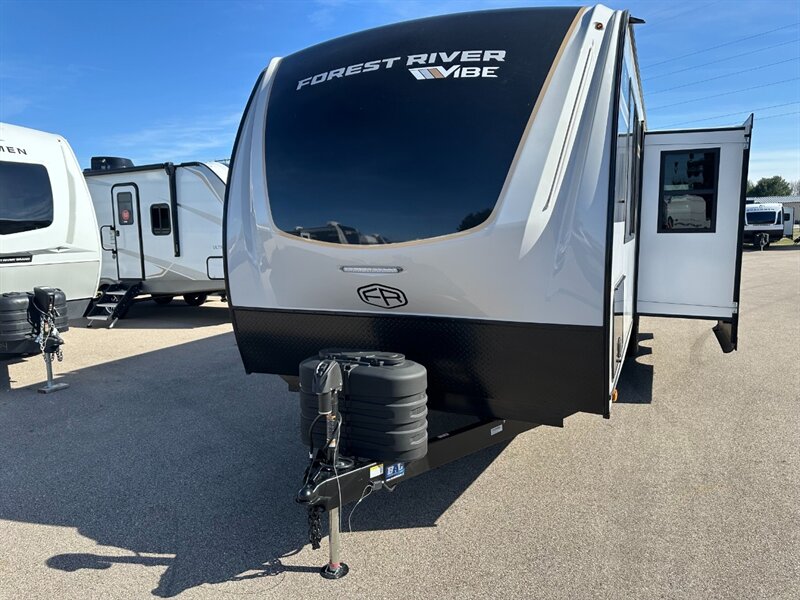 2025 Forest River Vibe 2600RB - Photo 5 - Goshen, IN 46526