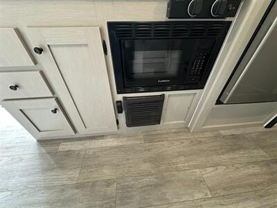 2026 Coachmen Apex Nano 208BHS - Photo 25 - Goshen, IN 46526