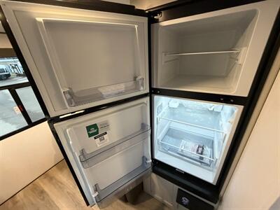 2026 Coachmen Northern Spirit Bijou 15RLB - Photo 13 - Goshen, IN 46526