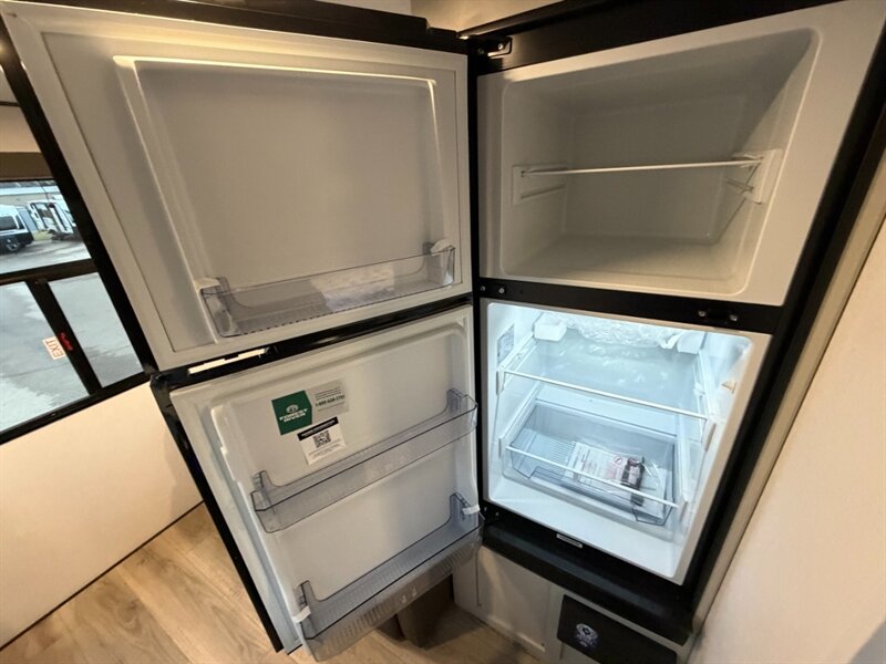 2026 Coachmen Northern Spirit Bijou 15RLB - Photo 13 - Goshen, IN 46526