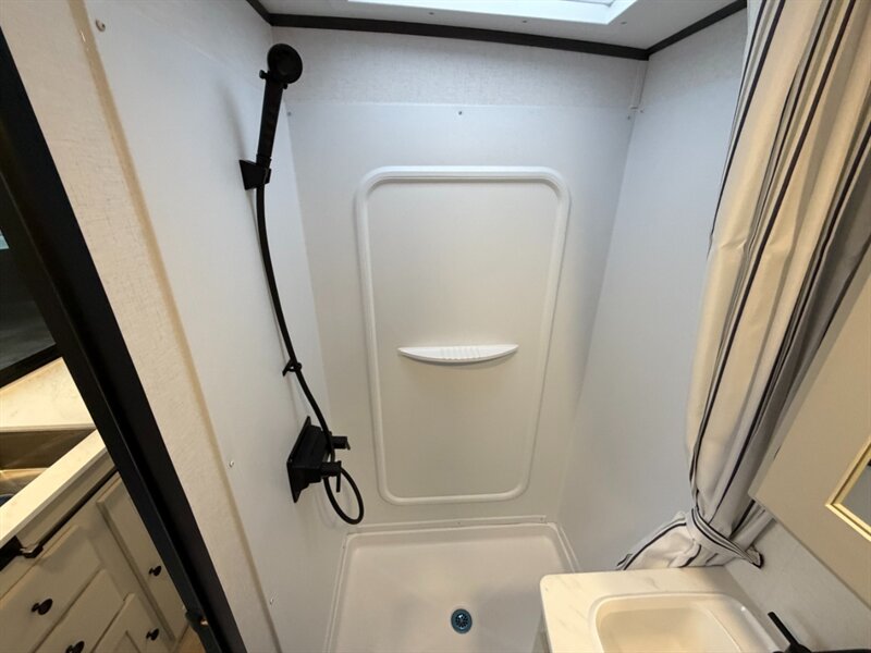 2026 Coachmen Northern Spirit Bijou 15RLB - Photo 17 - Goshen, IN 46526