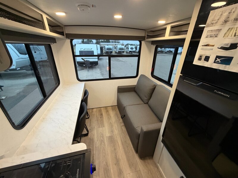 2026 Coachmen Northern Spirit Bijou 15RLB - Photo 8 - Goshen, IN 46526