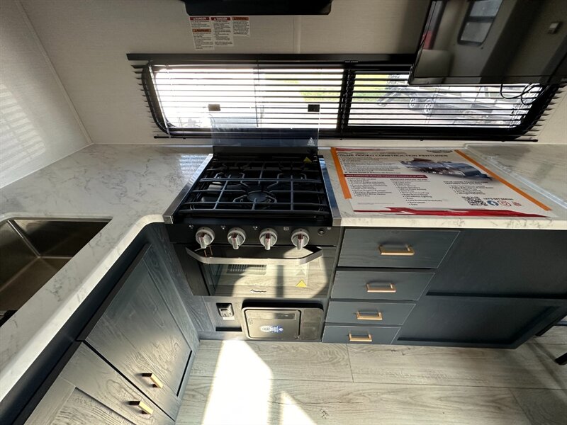 2025 Prime Time Avenger 25MKO - Photo 18 - Goshen, IN 46526