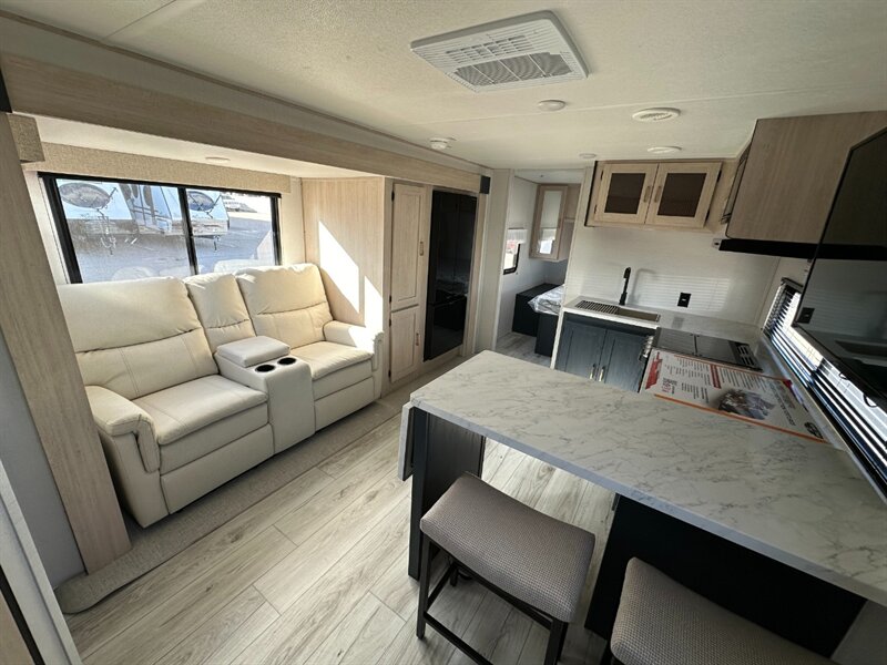 2025 Prime Time Avenger 25MKO - Photo 10 - Goshen, IN 46526