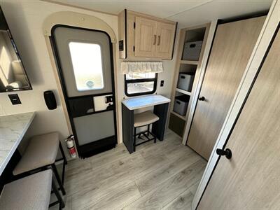 2025 Prime Time Avenger 25MKO - Photo 14 - Goshen, IN 46526