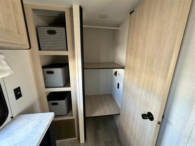 2025 Prime Time Avenger 25MKO - Photo 15 - Goshen, IN 46526