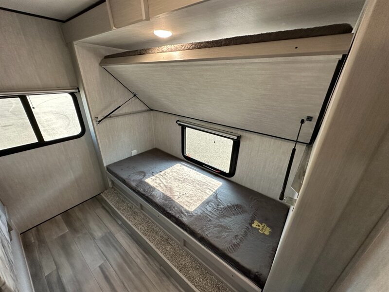 2026 Coachmen Apex Ultra-Lite 246BARV - Photo 31 - Goshen, IN 46526