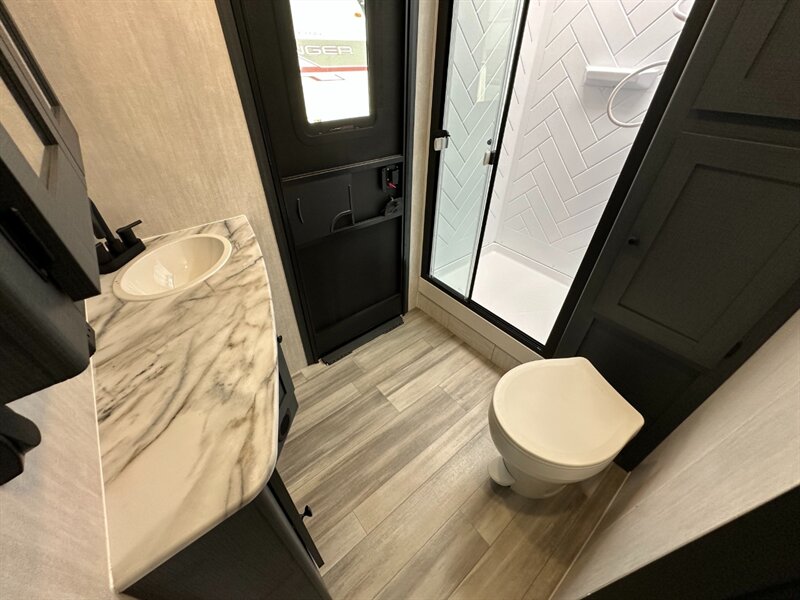 2026 Coachmen Apex Ultra-Lite 246BARV - Photo 33 - Goshen, IN 46526