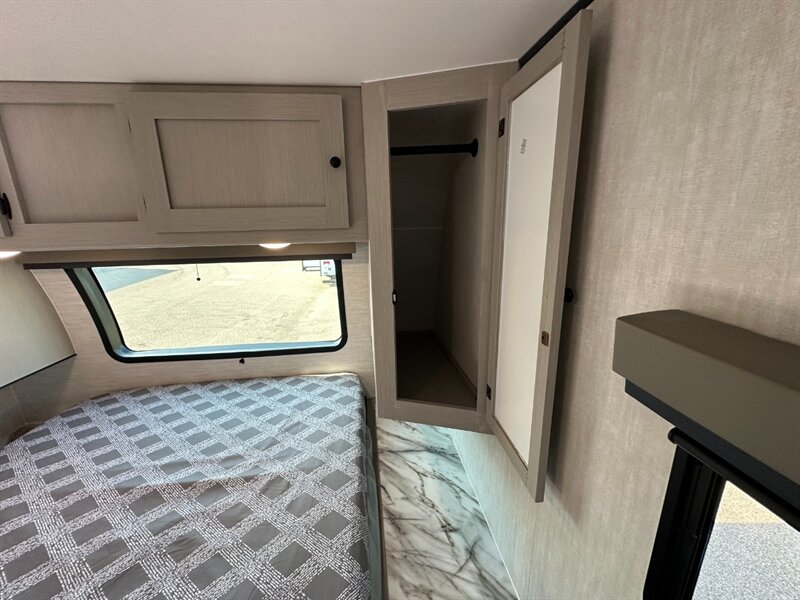 2026 Coachmen Apex Ultra-Lite 246BARV - Photo 40 - Goshen, IN 46526