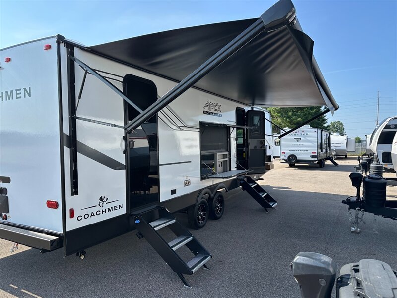 2026 Coachmen Apex Ultra-Lite 246BARV - Photo 7 - Goshen, IN 46526