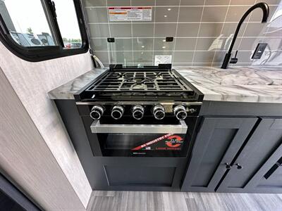 2026 Coachmen Apex Ultra-Lite 246BARV - Photo 26 - Goshen, IN 46526