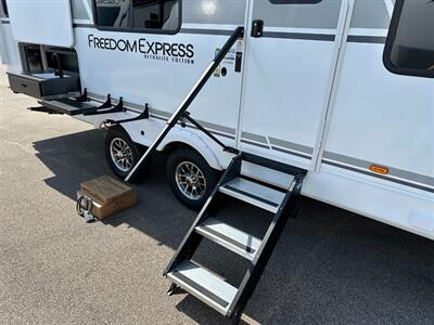 2026 Coachmen Freedom Express Ultra Lite 274RKS   - Photo 14 - Goshen, IN 46526