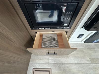 2026 Prime Time Avenger 25RBS   - Photo 24 - Goshen, IN 46526