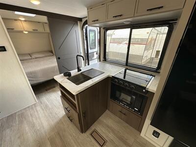 2026 Prime Time Avenger 25RBS   - Photo 22 - Goshen, IN 46526