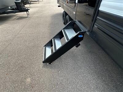 2026 Prime Time Avenger 25RBS   - Photo 11 - Goshen, IN 46526