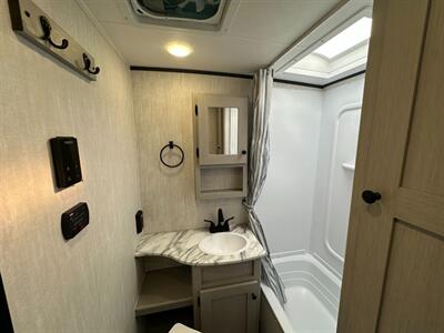 2026 Coachmen Apex Nano 194BHS   - Photo 23 - Goshen, IN 46526