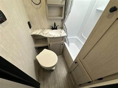 2026 Coachmen Apex Nano 194BHS   - Photo 22 - Goshen, IN 46526