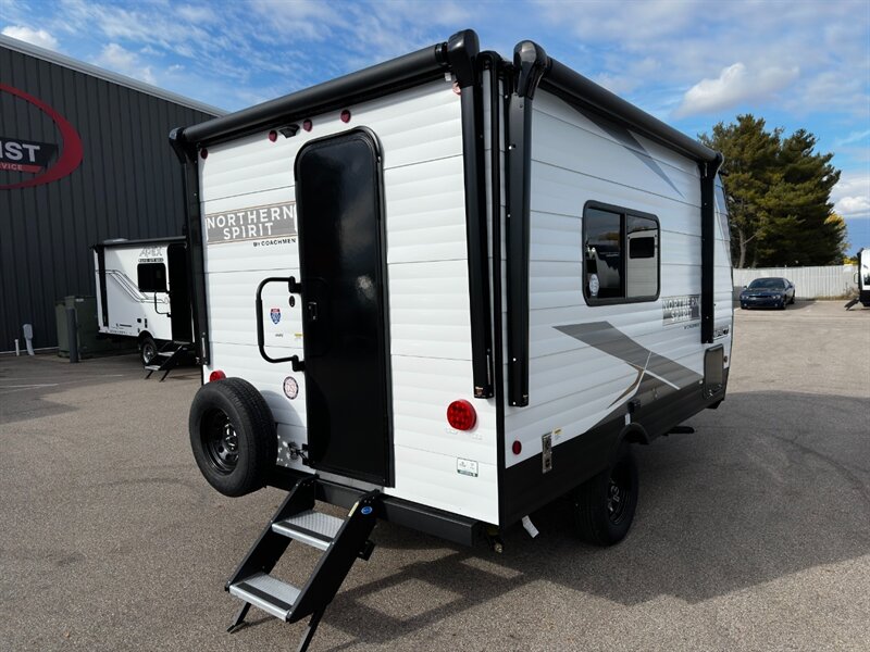 2026 Coachmen Northern Spirit Compact 160RE - Photo 2 - Goshen, IN 46526