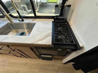 2026 Coachmen Apex Nano 228BHS   - Photo 15 - Goshen, IN 46526