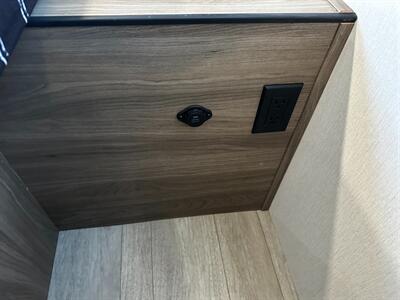 2026 Coachmen Freedom Express Select 19SE   - Photo 16 - Goshen, IN 46526