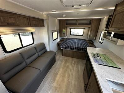 2026 Coachmen Freedom Express Select 19SE   - Photo 9 - Goshen, IN 46526