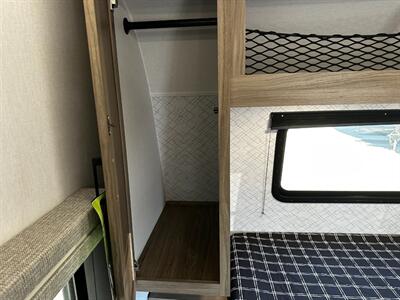 2026 Coachmen Freedom Express Select 19SE   - Photo 18 - Goshen, IN 46526