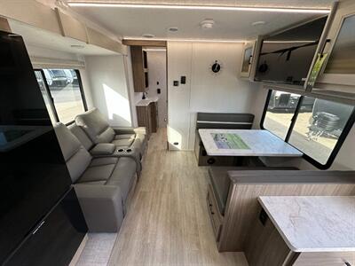 2026 Coachmen Freedom Express Ultra Lite 245RKS - Photo 16 - Goshen, IN 46526