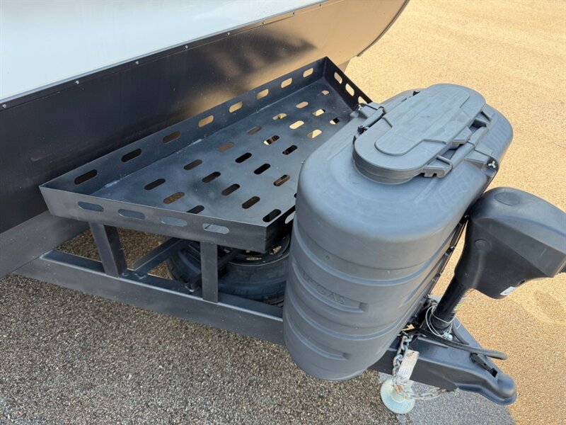 2024 Forest River Work And Play 21LT - Photo 18 - Goshen, IN 46526