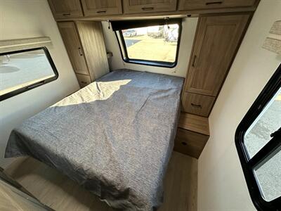2026 Coachmen Freedom Express Ultra Lite 326BHDS - Photo 24 - Goshen, IN 46526
